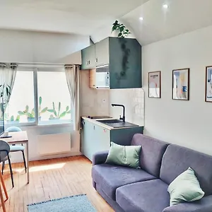 A La Grande De Appartement